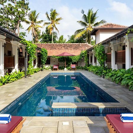 The Grand Walawwa Hotel Pinnawala  Exterior foto