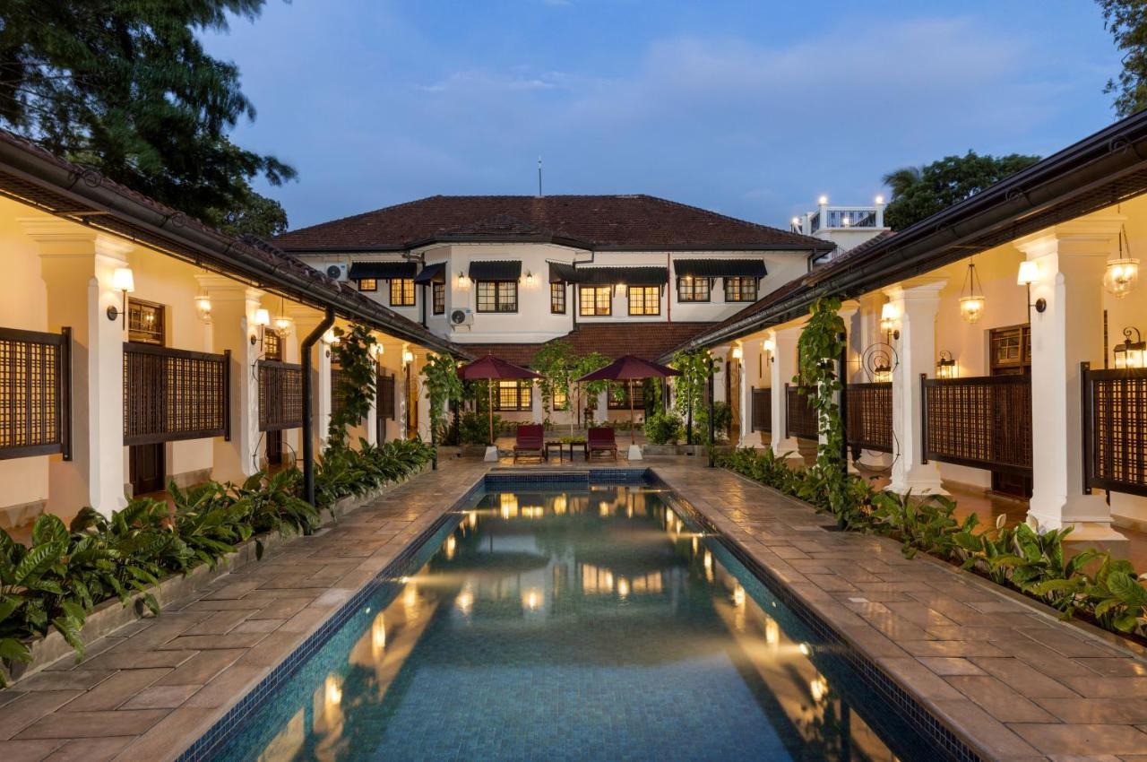 The Grand Walawwa Hotel Pinnawala  Exterior foto