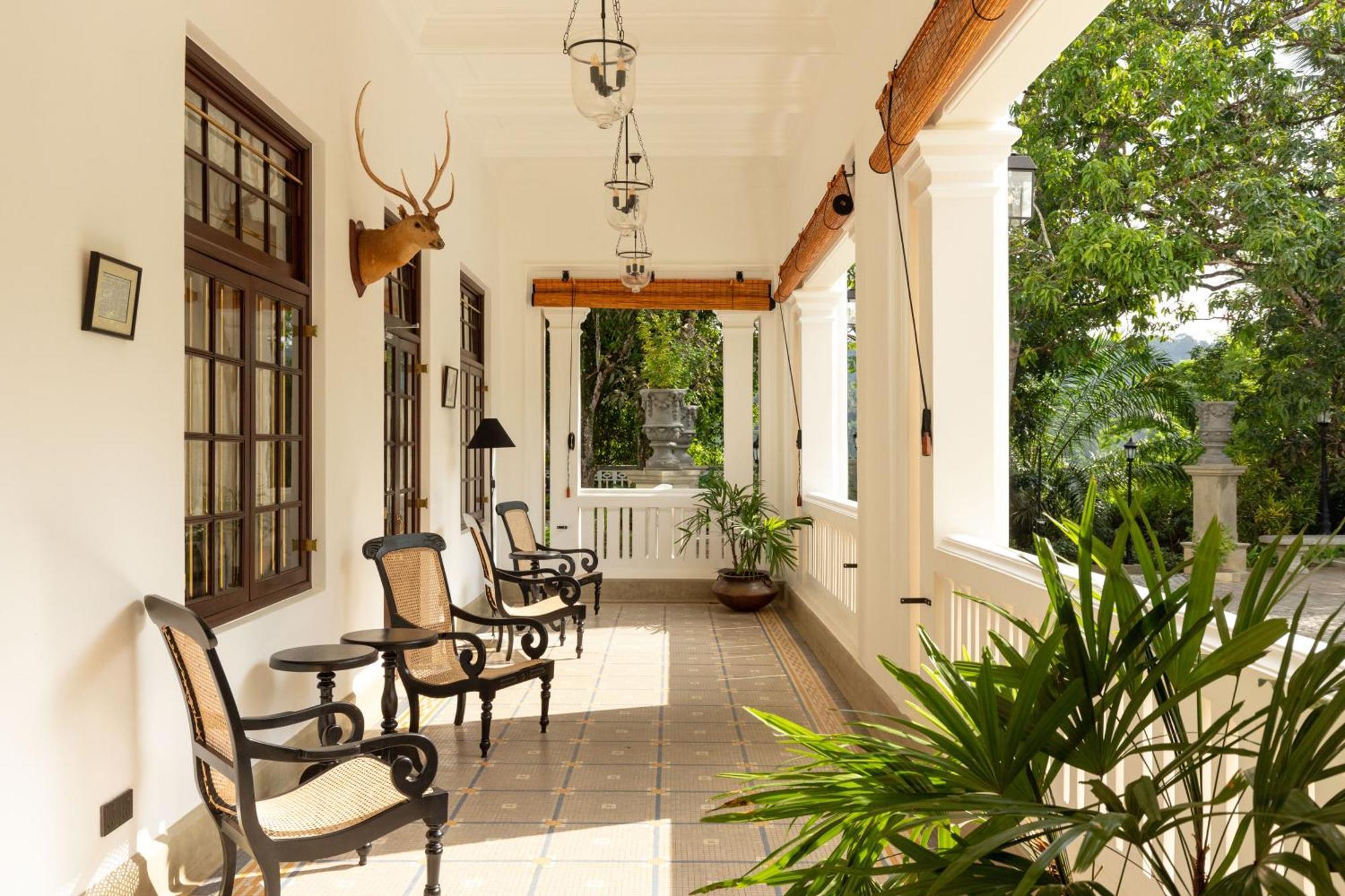 The Grand Walawwa Hotel Pinnawala  Exterior foto